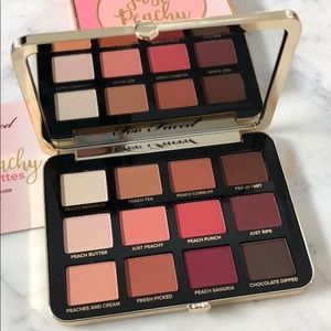 NEW Too Faced Just Peachy Eye Shadow Palette